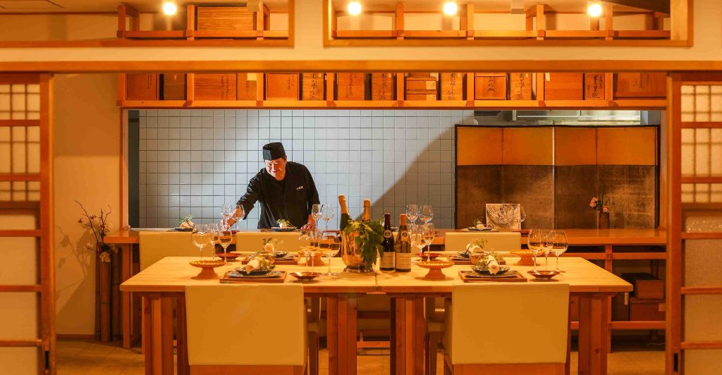 料理長と個室ダイニング